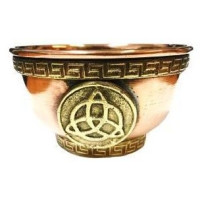 {
  "text": "triqueta copper mug – 7.5cm"
}