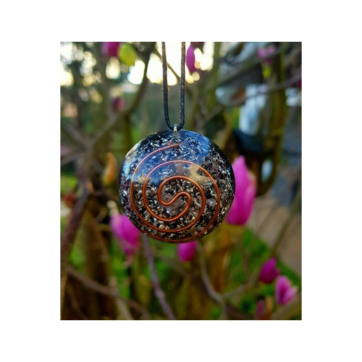 {
  "name": "Orgonite - Pendant with Necklace - Black"
}