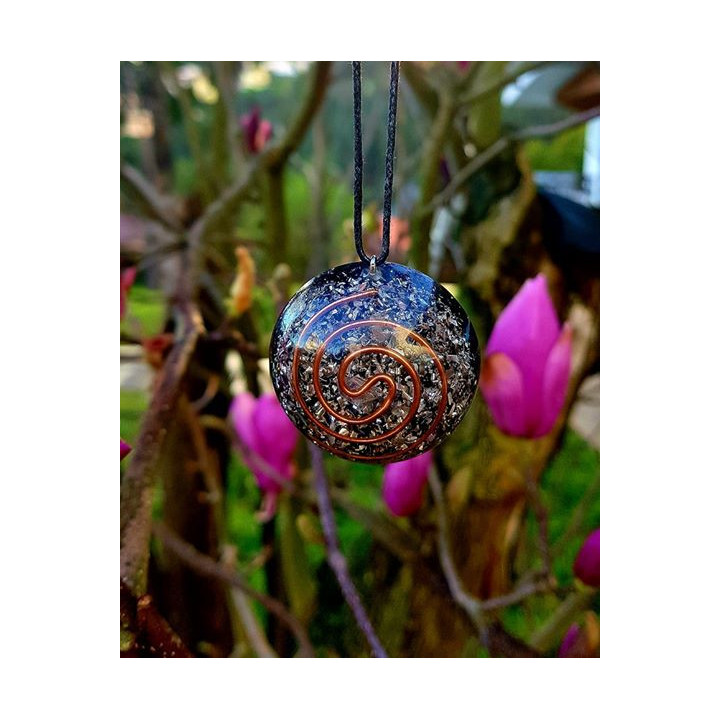 Orgonite - Pendente com colar - Preto