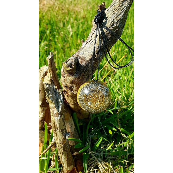 {
  "name": "ORGONITE - NECKLACE PENDANT - TREE OF LIFE Gold"
}