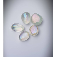 {
  "name": "Angel Aura - Aura Quartz - medium"
}