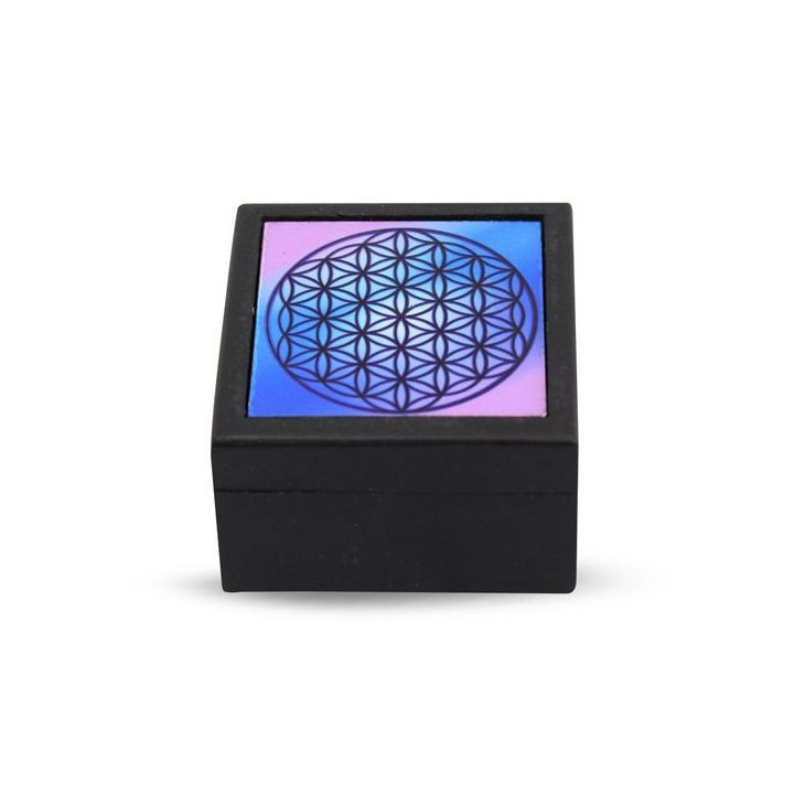 {
  "name": "Wood Box Flower of Life 5.5cm"
}