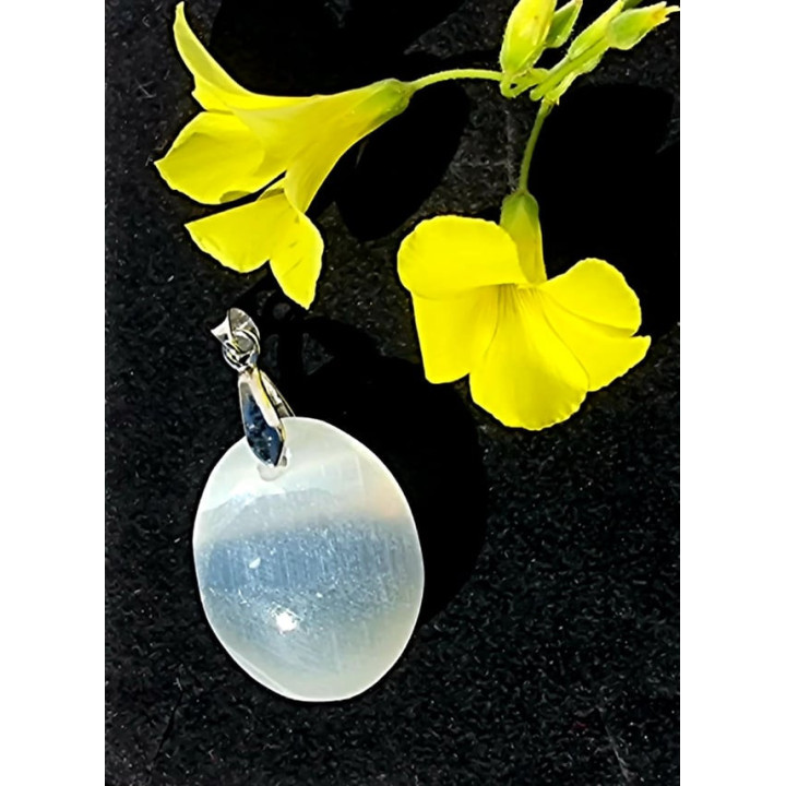 {
  "name": "Selenite Pendant"
}