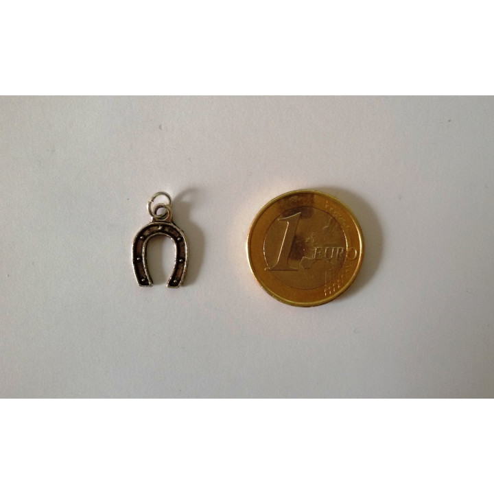 {
  "name": "Amulet - Horse Shoe"
}