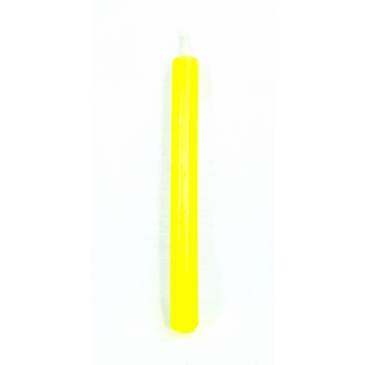 {
  "text": "1 yellow candle (15×15)"
}