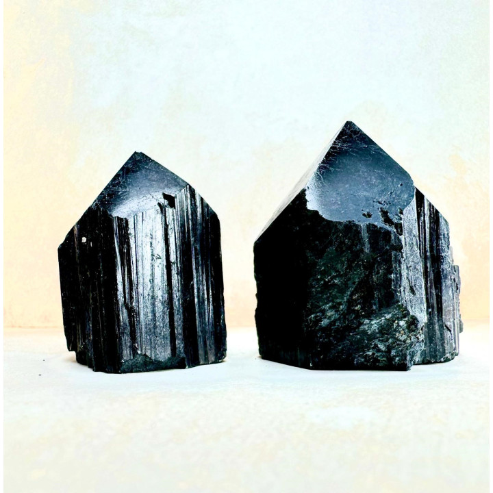 {
  "name": "Black Tourmaline - Faceted Tip 70/100GR"
}